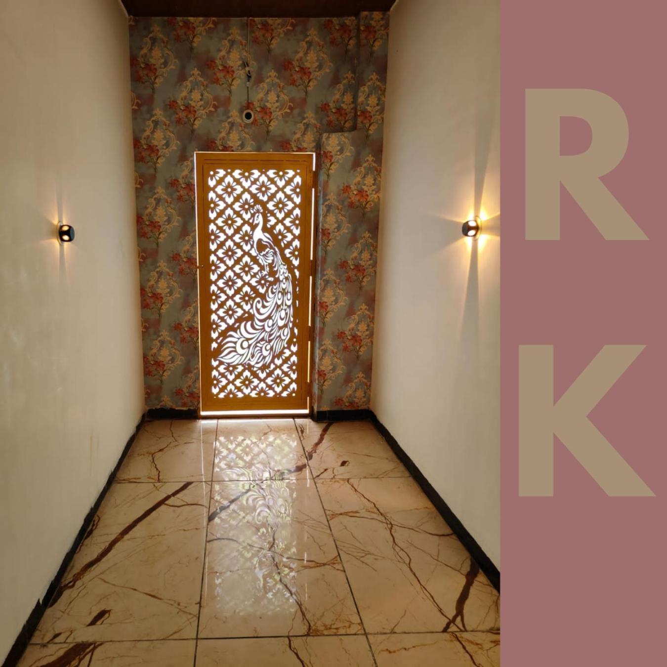 Rk Hotel & Restaurant Dewās Eksteriør bilde